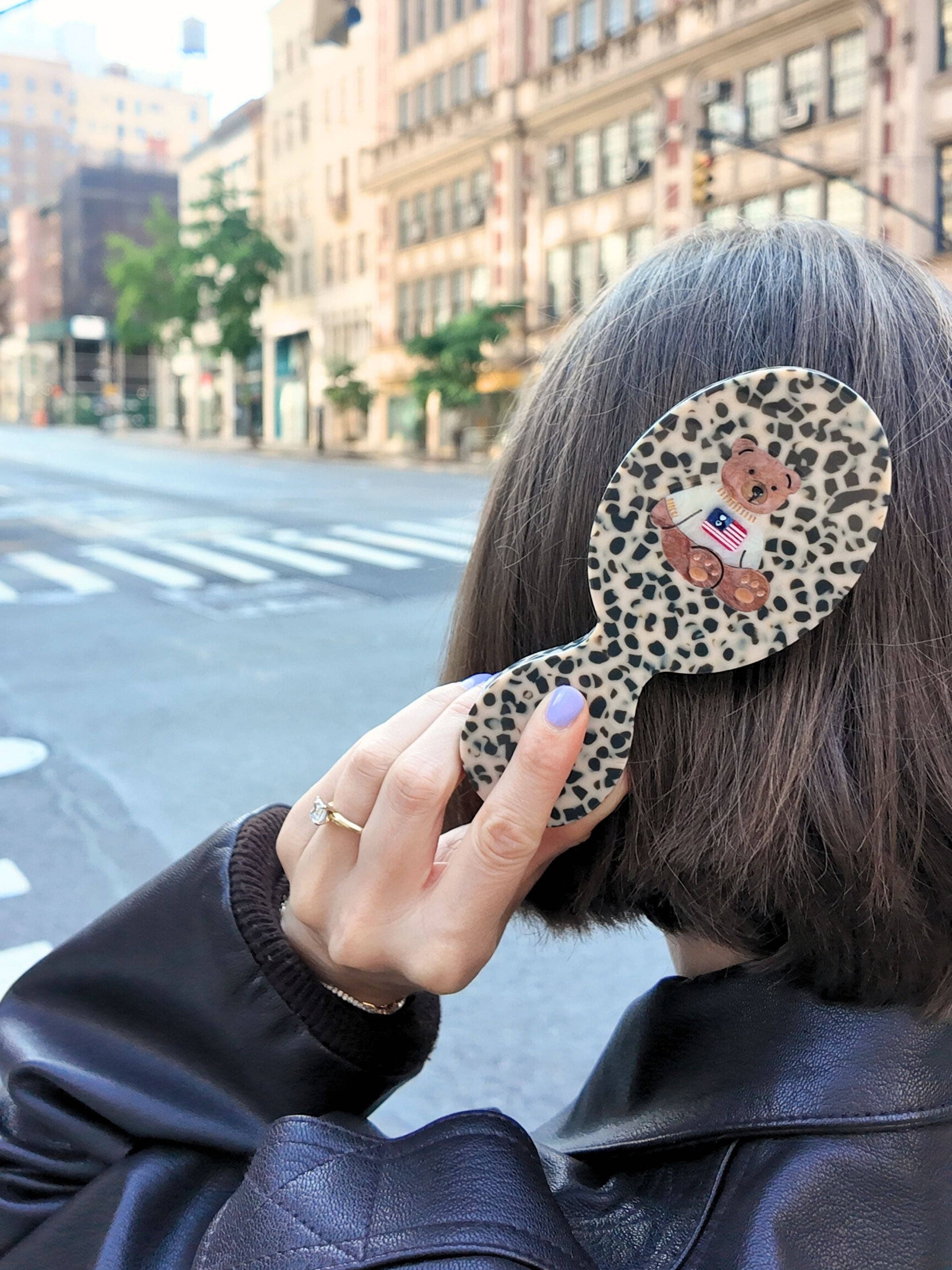 Handbag Hero Brush