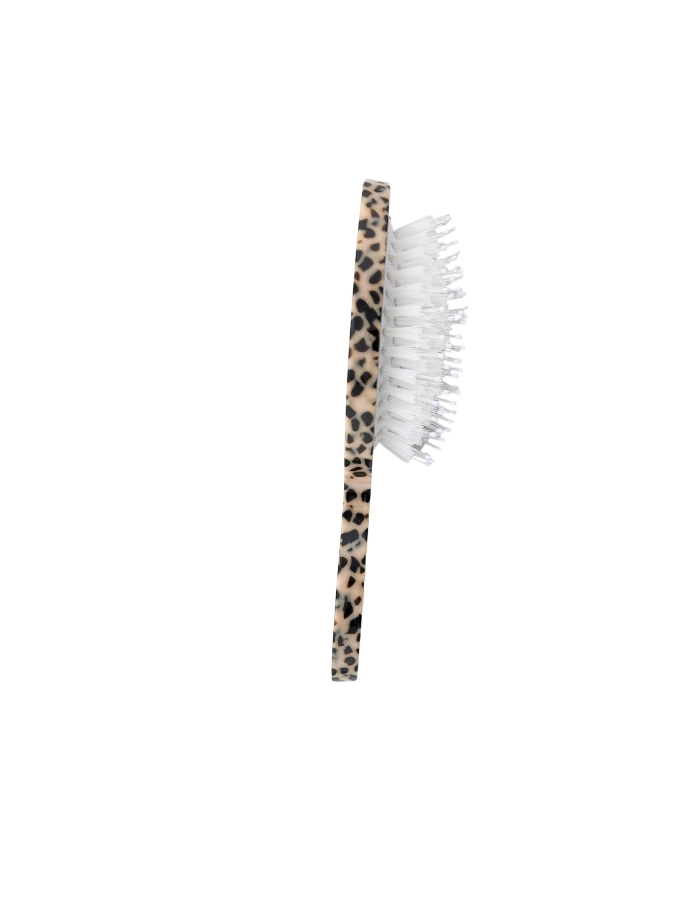 Handbag Hero Brush