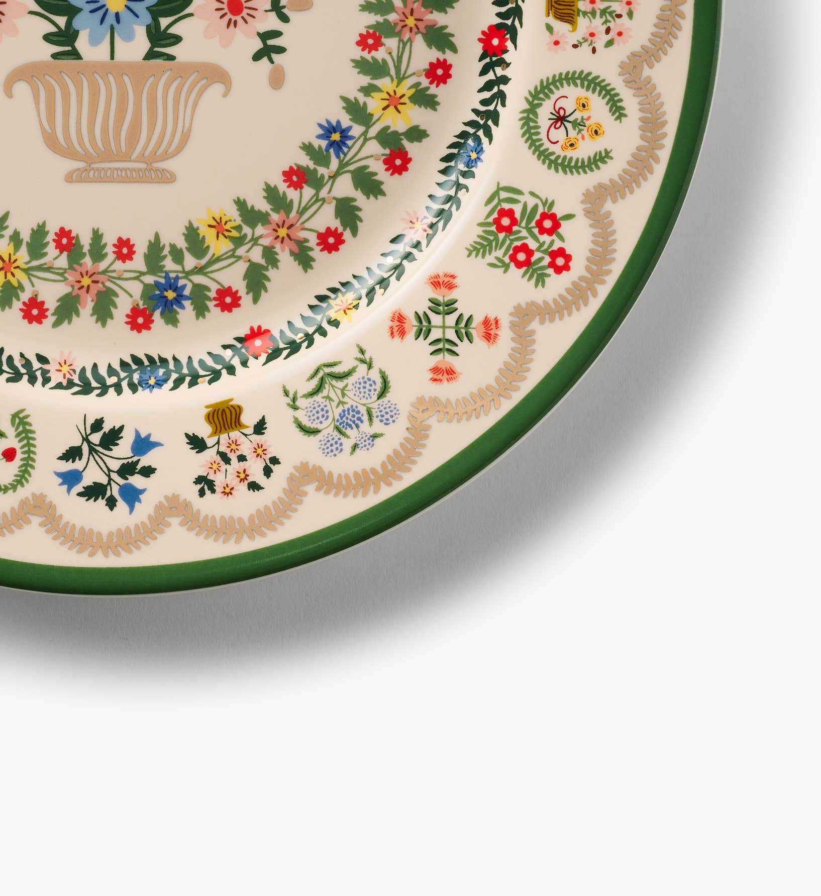 Rosette Porcelain Dessert Plate Set