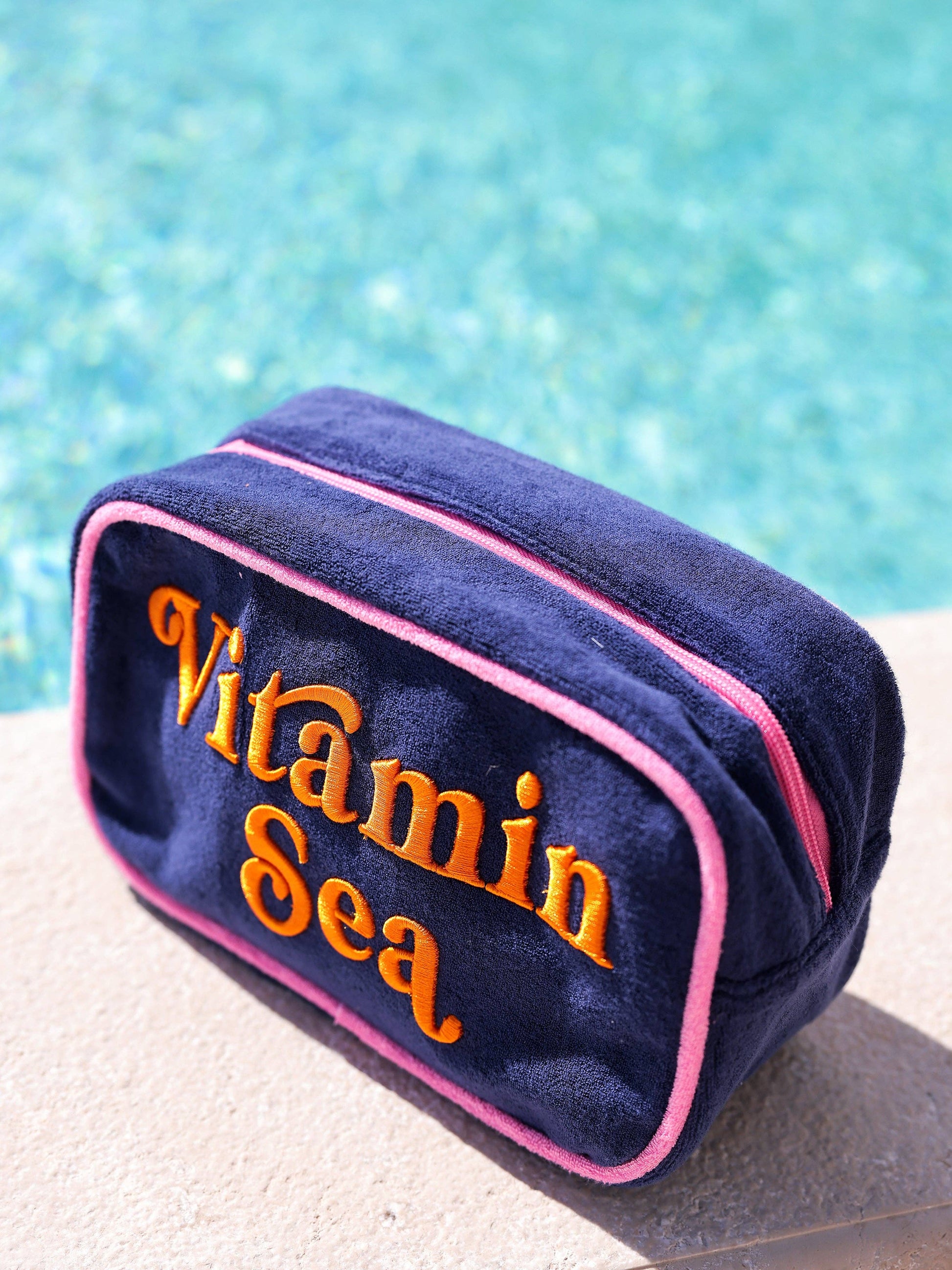 "VITAMIN SEA" Medium Zip Pouch