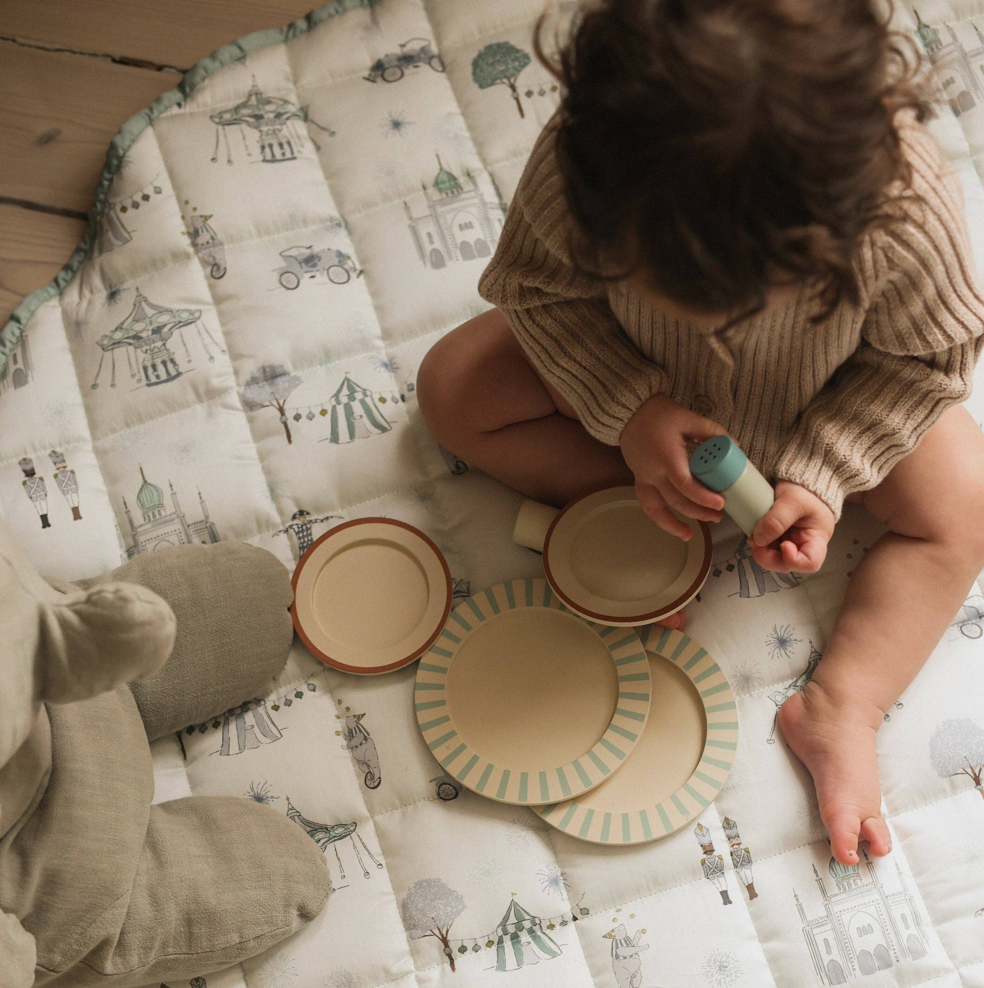 Adventures in Wonderland Play Mat