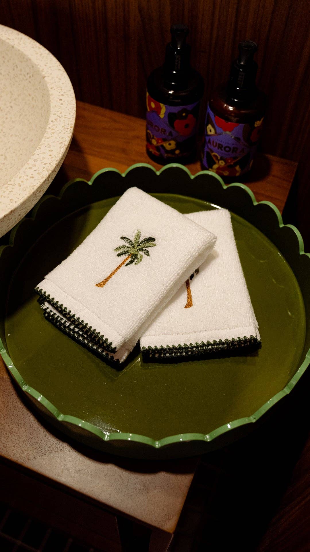 Conch Hand Towel with Palm