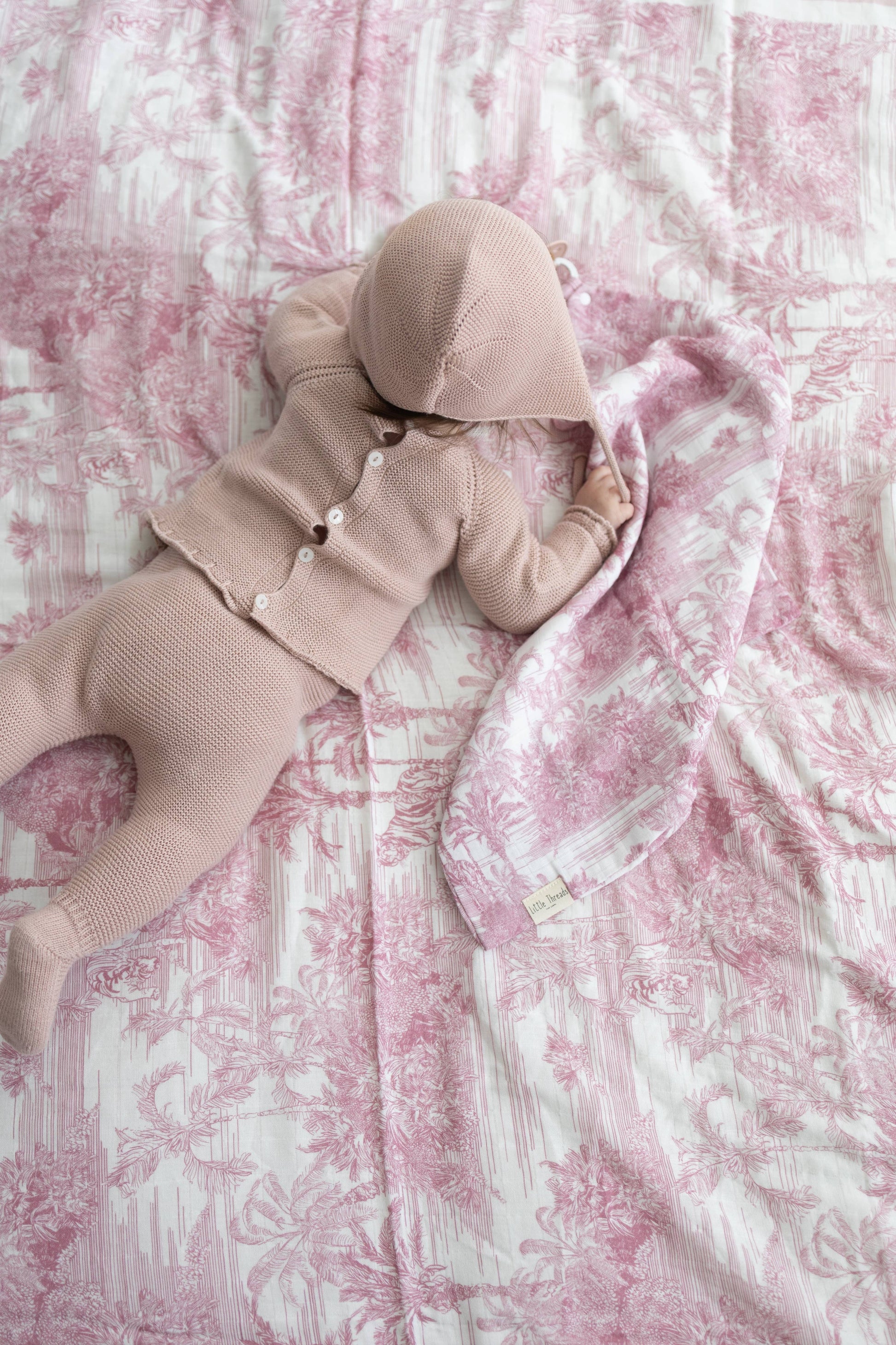 Jungle Toile Muslin Blanket