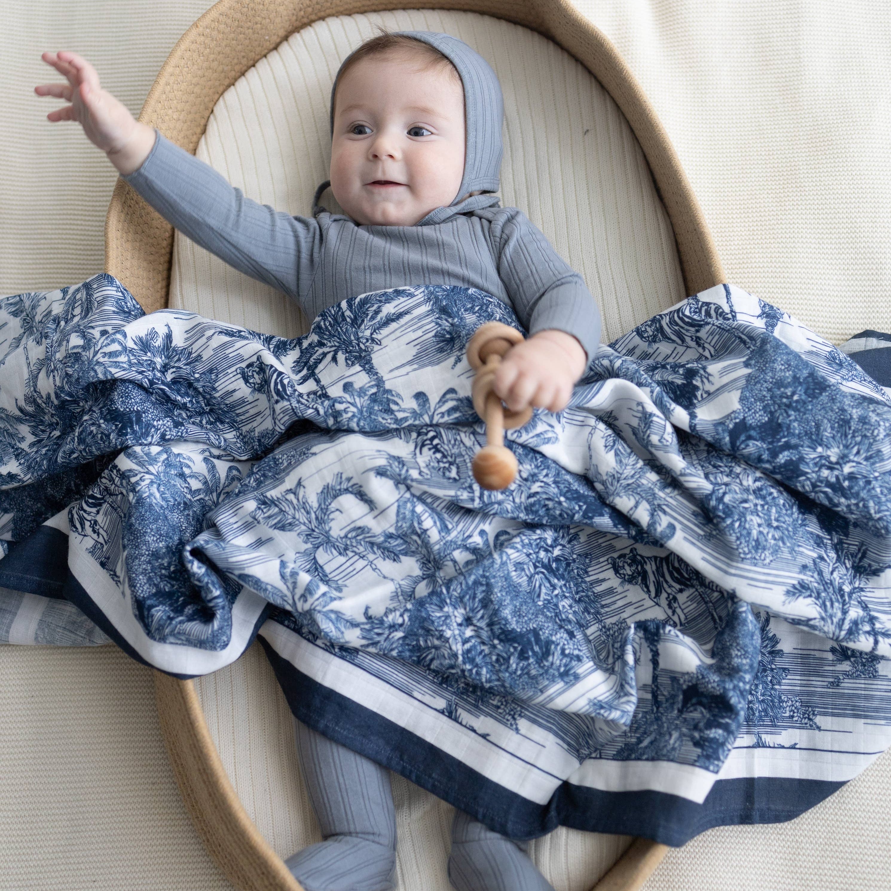 Jungle Toile Muslin Blanket