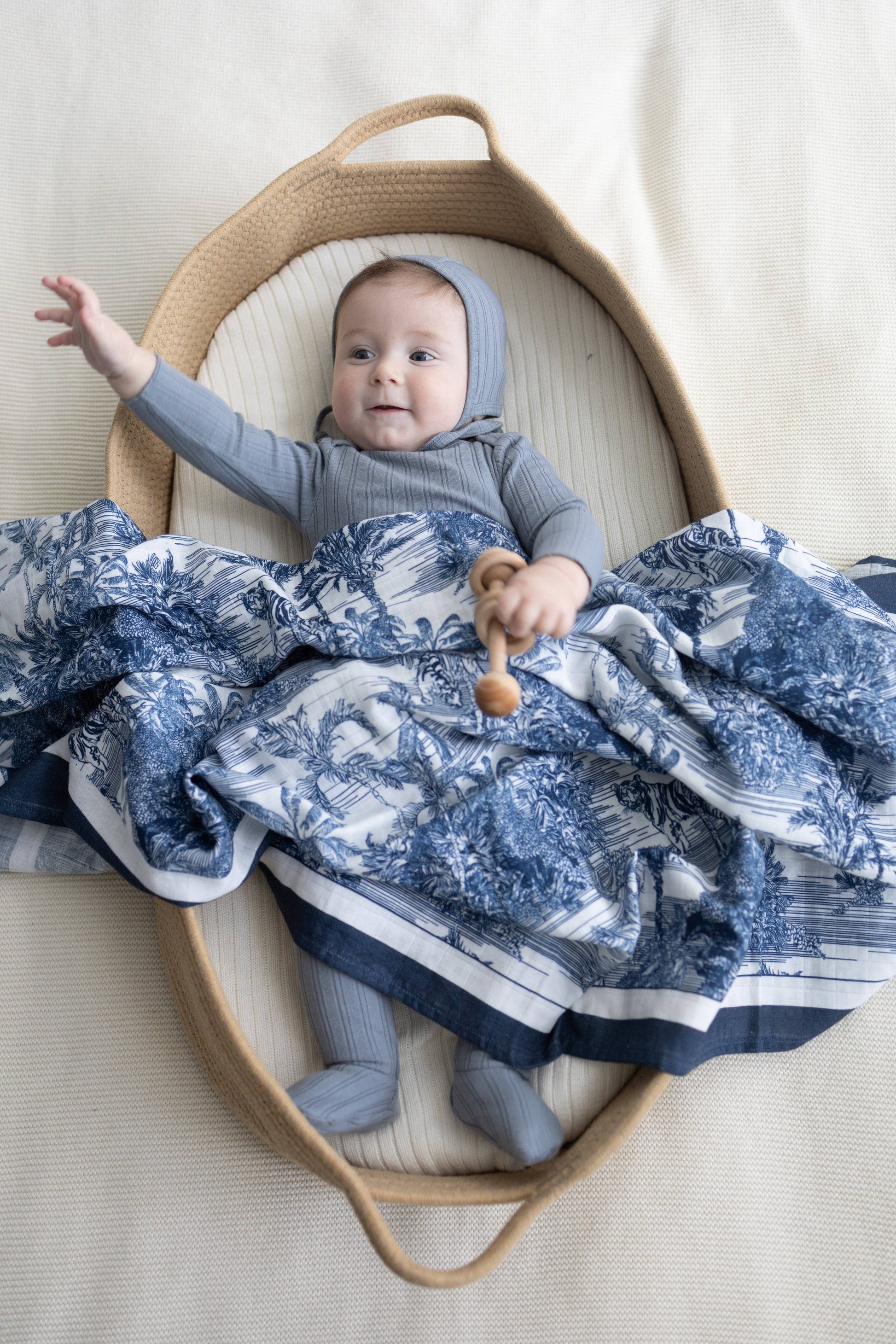 Jungle Toile Muslin Blanket