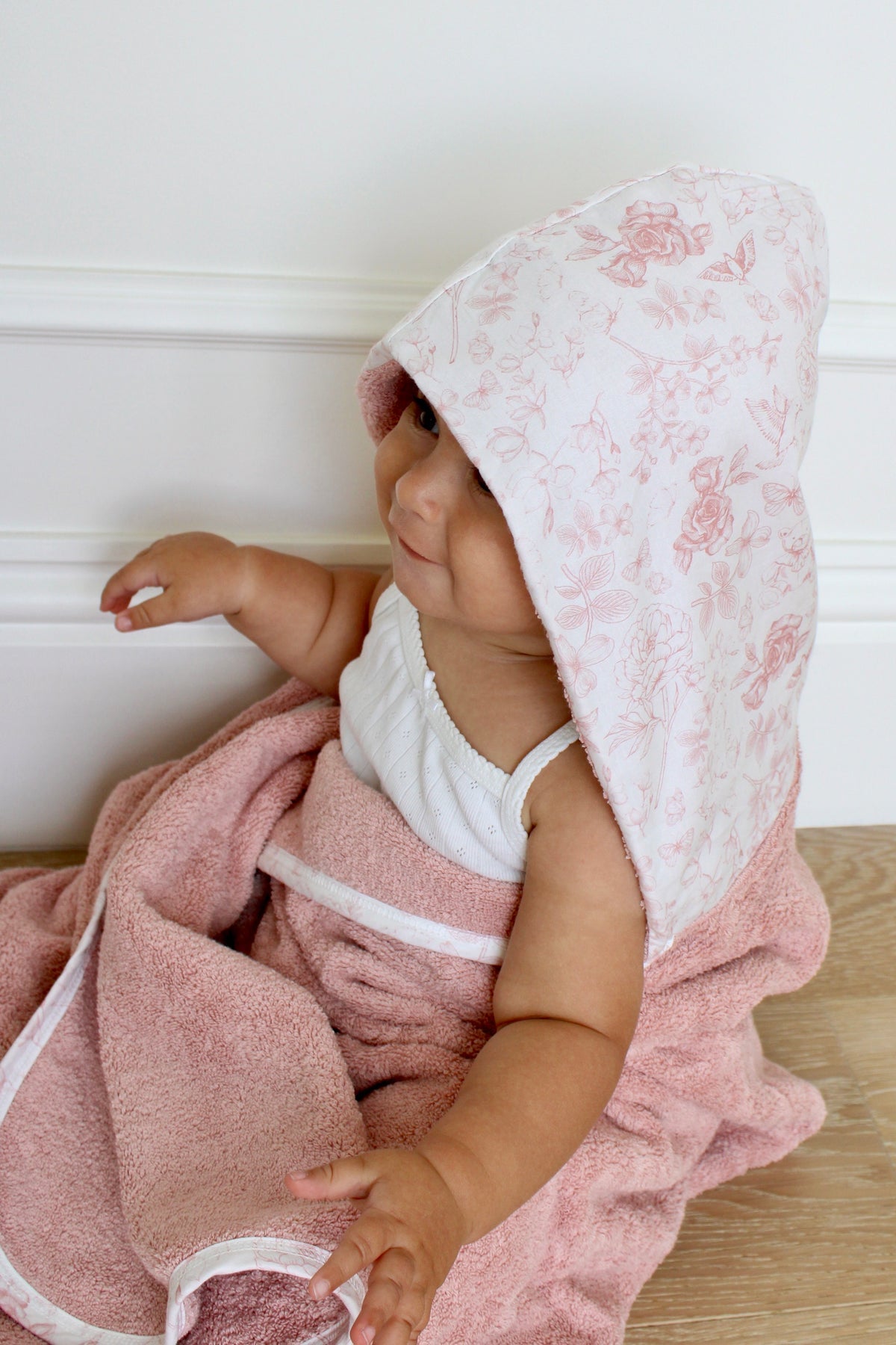 Lattice Hooded Bath Towel
