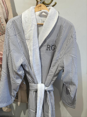 Classic Seersucker Striped Robe - White Grey
