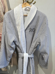 Classic Seersucker Striped Robe - White Grey