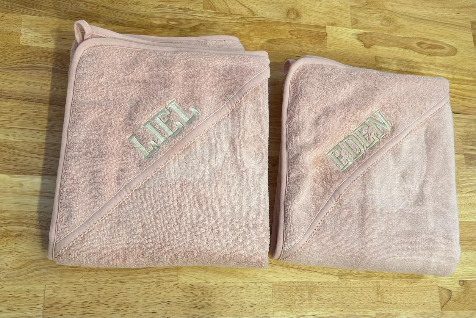 Solid Scalloped Hooded Towel and Washcloth Set
