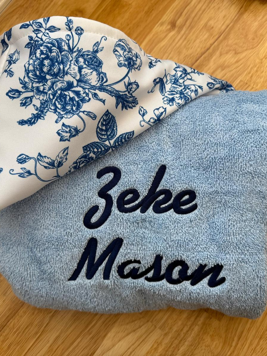 Toile Hooded Towel