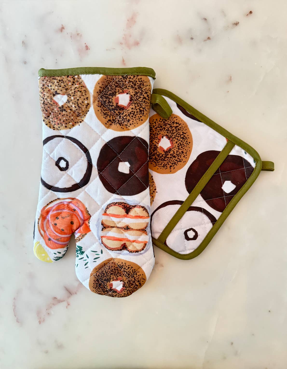 Oven Mitt + Pot Holder Set