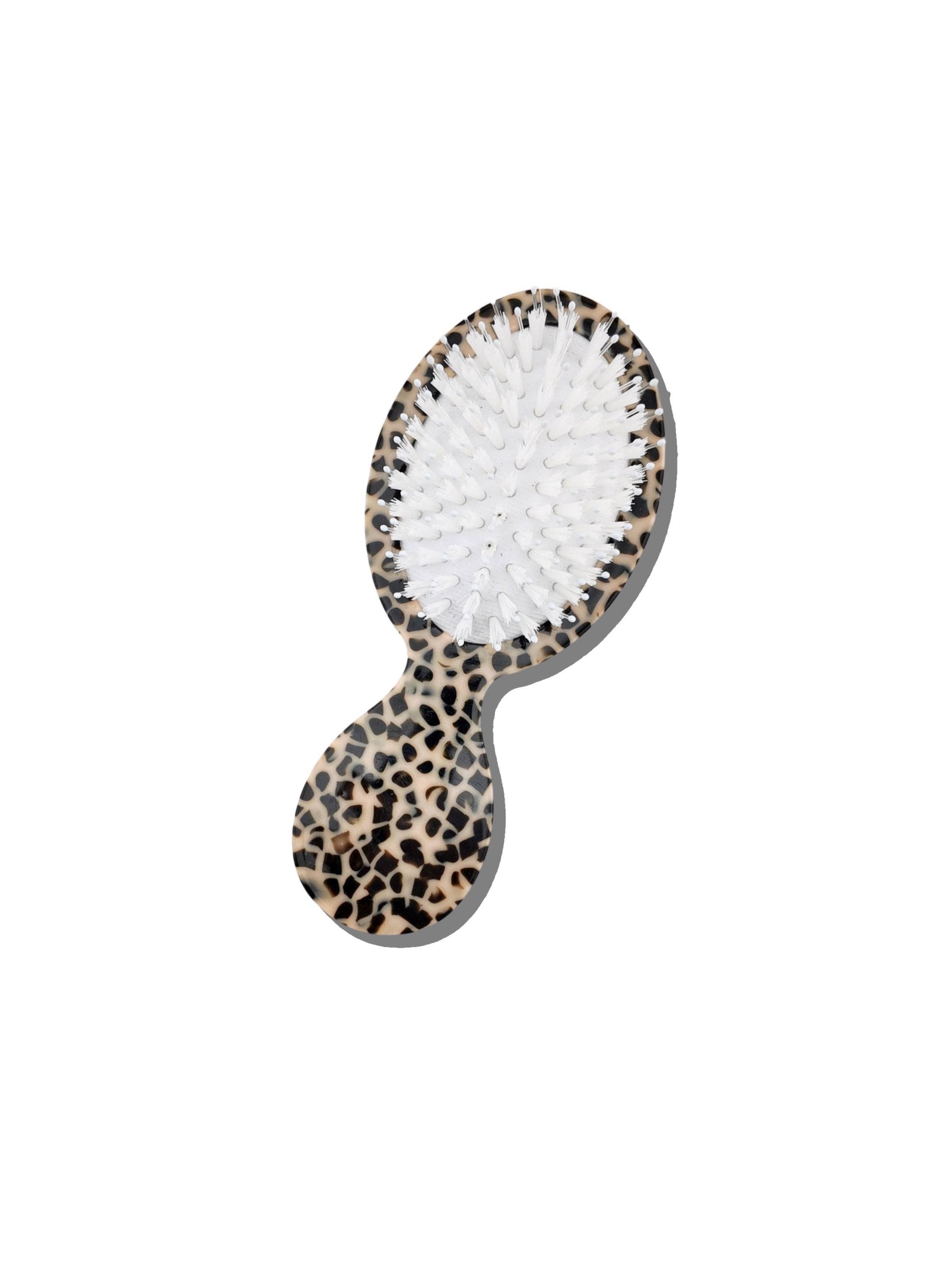 Handbag Hero Brush