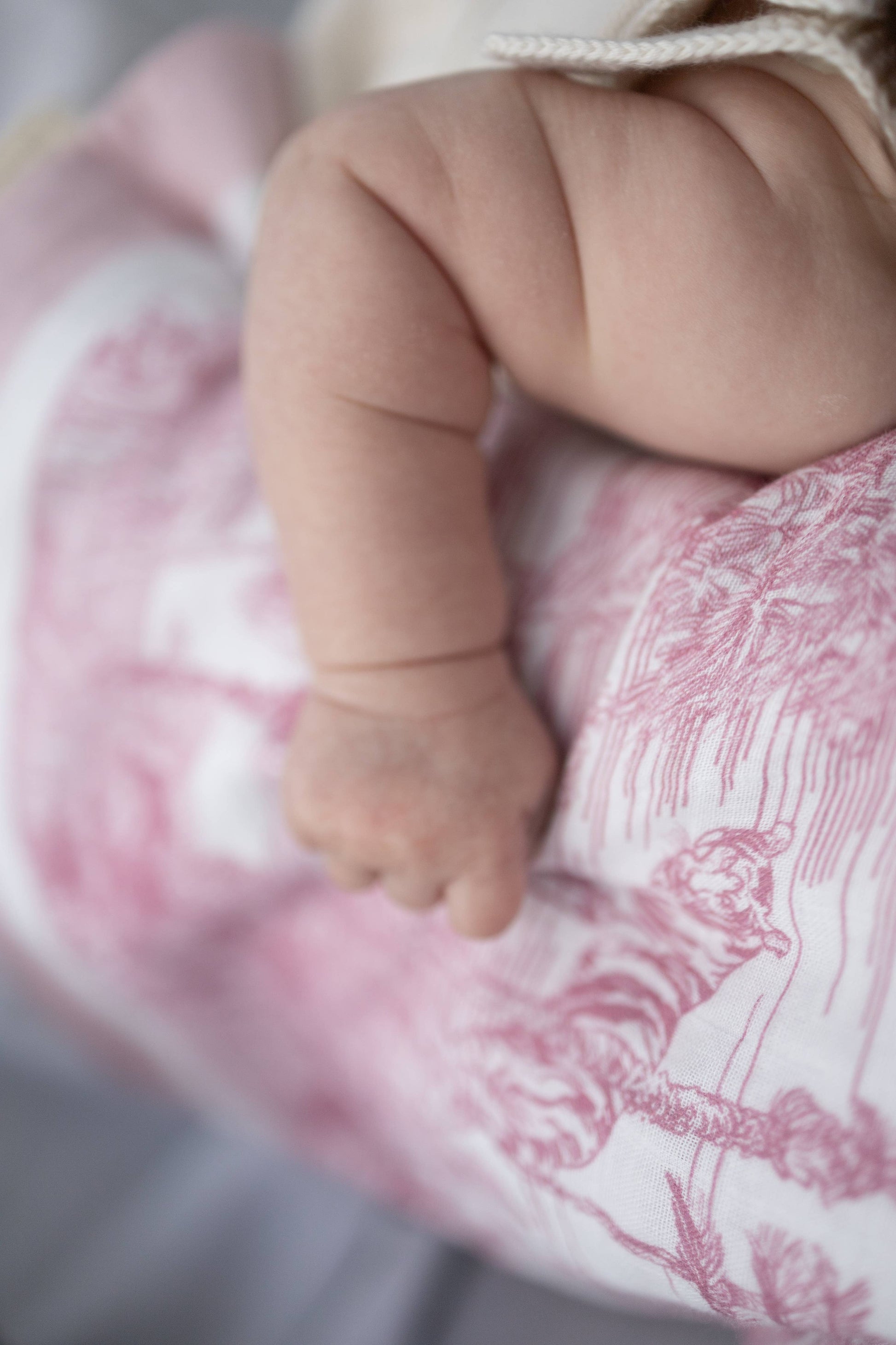Jungle Toile Muslin Blanket