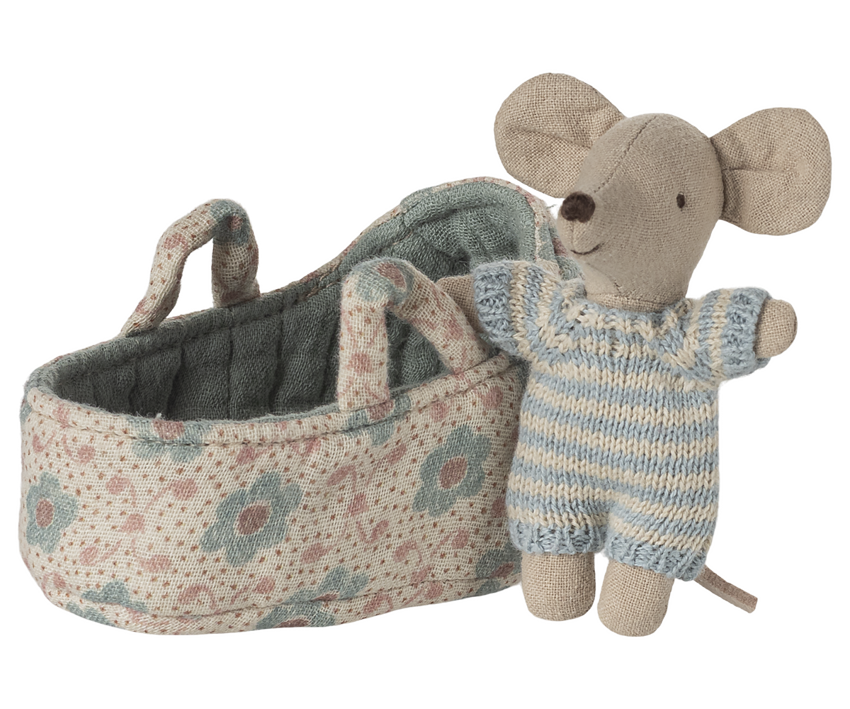 Baby Mouse in Carry Cot