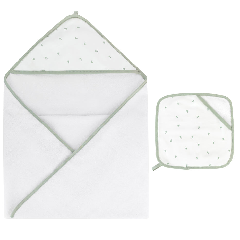 Solid Scalloped Hooded Towel and Washcloth Set