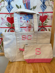 Medium Classic Tote