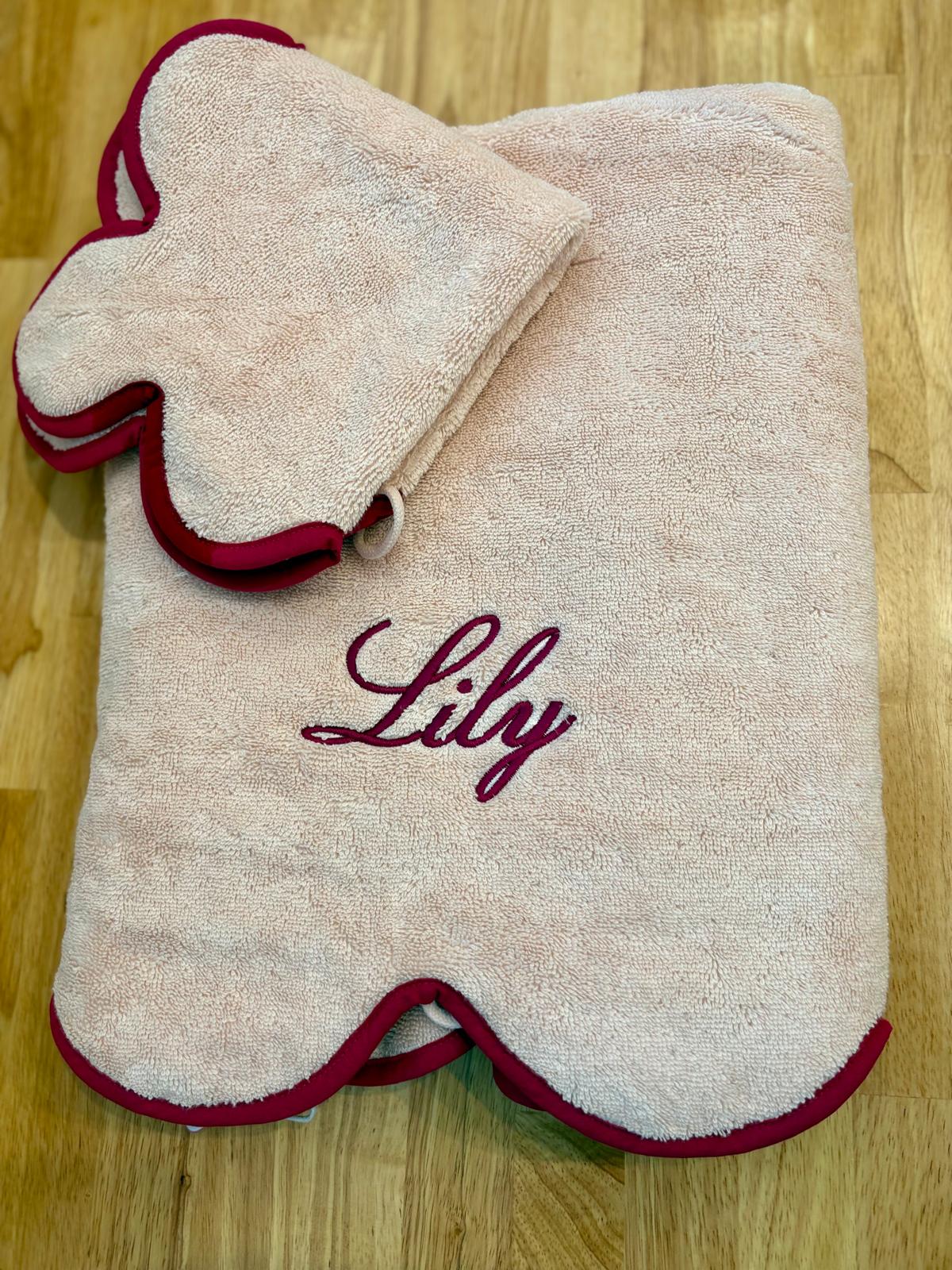 Chairish x Kassatex Towel Set