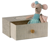 Dance Mouse in a Daybed